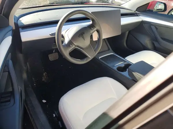 5YJ3E1EB4PF631487 2023 TESLA MODEL 3 - Image 8