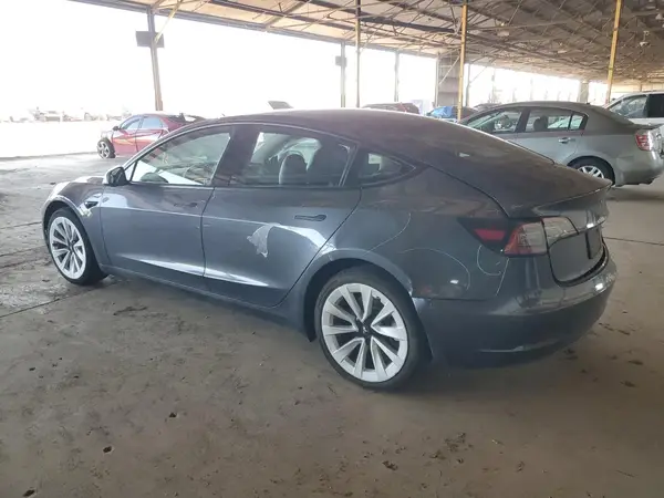 5YJ3E1EB4PF632185 2023 TESLA MODEL 3 - Image 2