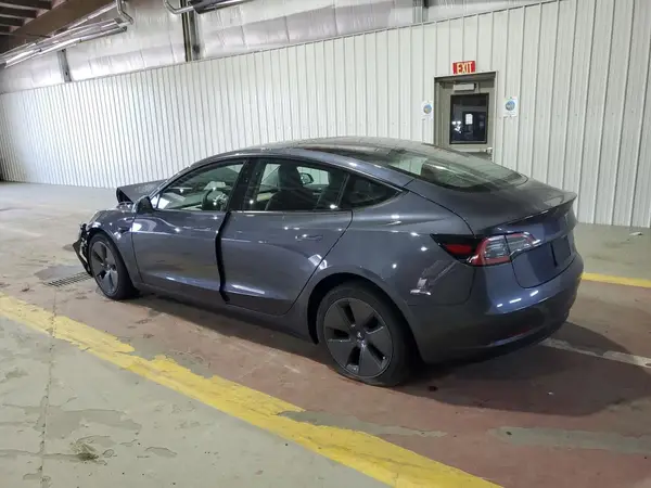 5YJ3E1EB4PF633790 2023 TESLA MODEL 3 - Image 2
