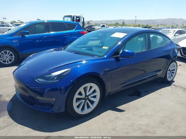 5YJ3E1EB4PF635880 2023 TESLA MODEL 3 - Image 2