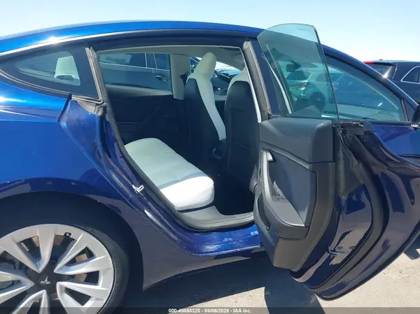 5YJ3E1EB4PF635880 2023 TESLA MODEL 3 - Image 8