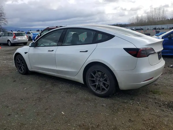 5YJ3E1EB4PF636799 2023 TESLA MODEL 3 - Image 2