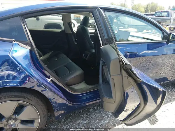 5YJ3E1EB4PF637371 2023 TESLA MODEL 3 - Image 8
