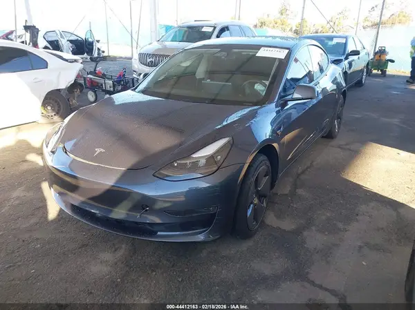 5YJ3E1EB4PF654171 2023 TESLA MODEL 3 - Image 2