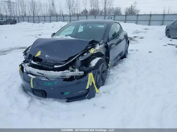 5YJ3E1EB4PF677708 2023 TESLA MODEL 3 - Image 2