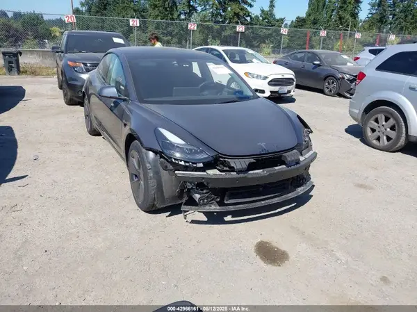 5YJ3E1EB4PF713185 2023 TESLA MODEL 3 - Image 1