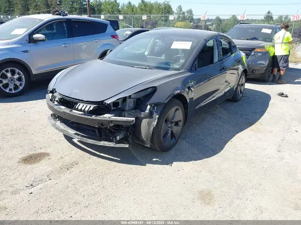 5YJ3E1EB4PF713185 2023 TESLA MODEL 3 - Image 2
