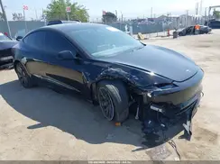 5YJ3E1EB4RF721886 2024 TESLA MODEL 3
