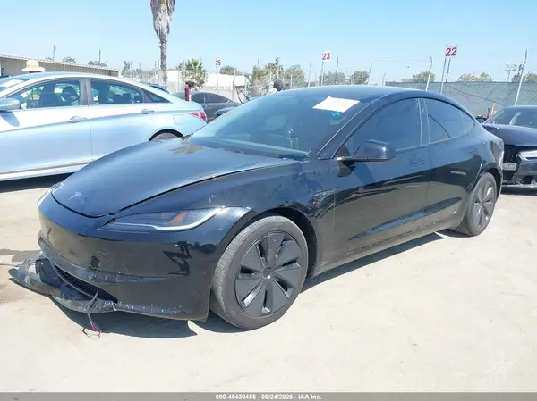 5YJ3E1EB4RF721886 2024 TESLA MODEL 3 - Image 2