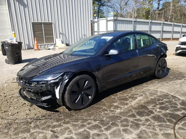 5YJ3E1EB4RF734931 2024 TESLA MODEL 3 - Image 1