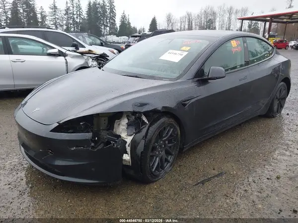 5YJ3E1EB4RF744696 2024 TESLA MODEL 3 - Image 2