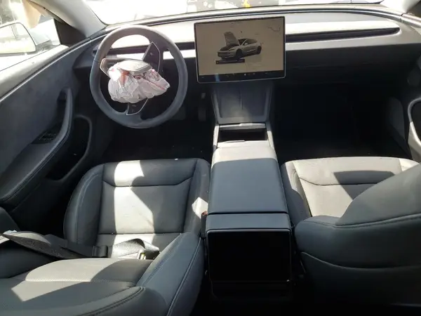 5YJ3E1EB4RF745749 2024 TESLA MODEL 3 - Image 8