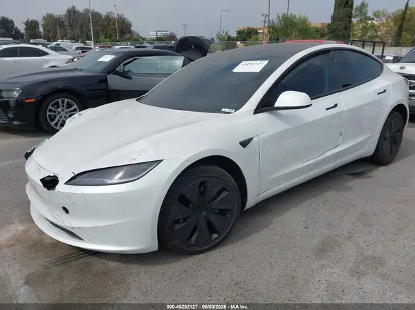 5YJ3E1EB4RF754712 2024 TESLA MODEL 3 - Image 2