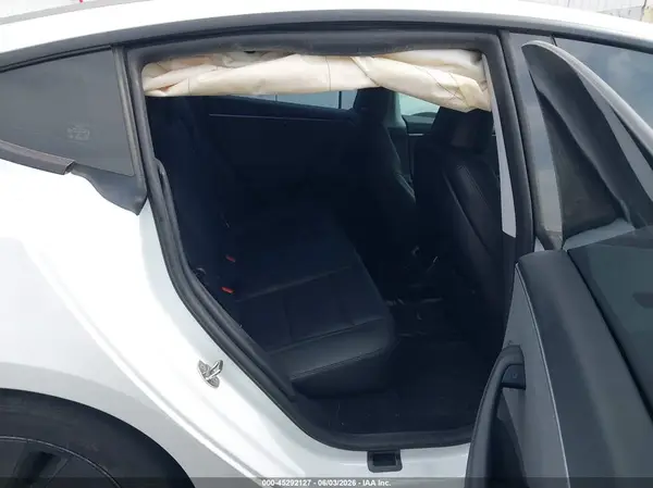 5YJ3E1EB4RF754712 2024 TESLA MODEL 3 - Image 8