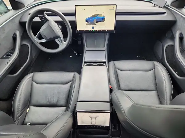 5YJ3E1EB4RF755066 2024 TESLA MODEL 3 - Image 8