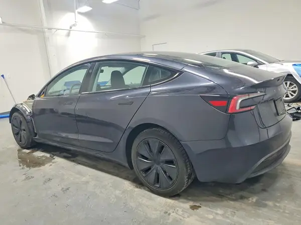 5YJ3E1EB4RF755309 2024 TESLA MODEL 3 - Image 2