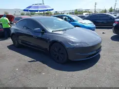 5YJ3E1EB4RF762471 2024 TESLA MODEL 3