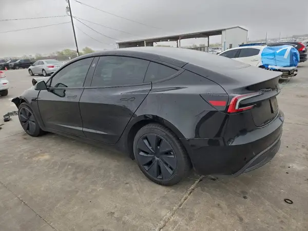 5YJ3E1EB4RF766777 2024 TESLA MODEL 3 - Image 2