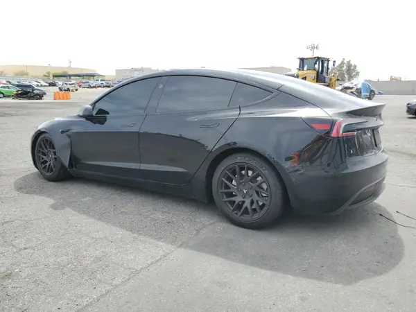 5YJ3E1EB4RF770814 2024 TESLA MODEL 3 - Image 2