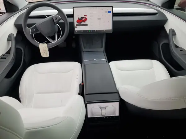 5YJ3E1EB4RF793476 2024 TESLA MODEL 3 - Image 8