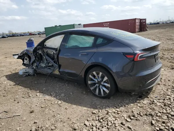 5YJ3E1EB4RF796104 2024 TESLA MODEL 3 - Image 2