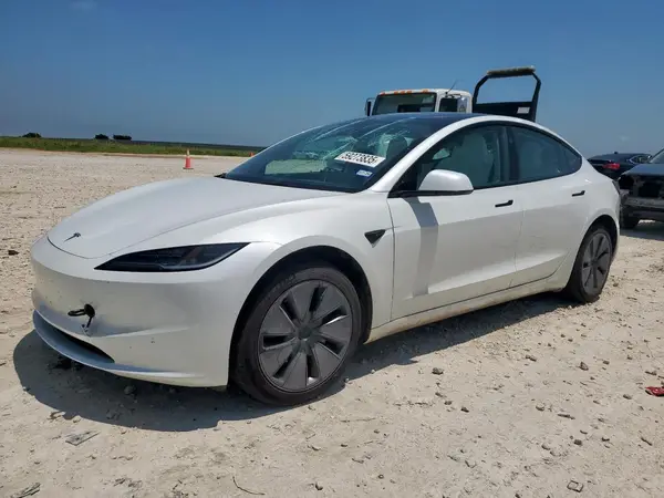 5YJ3E1EB4RF798337 2024 TESLA MODEL 3 - Image 1