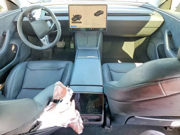 5YJ3E1EB4RF799200 2024 TESLA MODEL 3 - Image 8