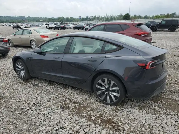 5YJ3E1EB4RF800202 2024 TESLA MODEL 3 - Image 2