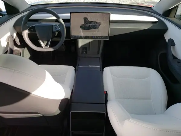 5YJ3E1EB4RF809143 2024 TESLA MODEL 3 - Image 8