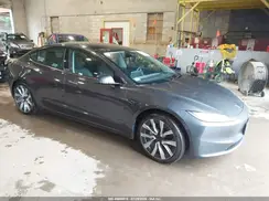 5YJ3E1EB4RF809675 2024 TESLA MODEL 3