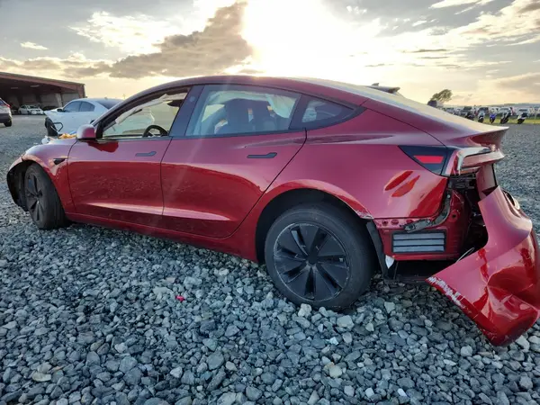 5YJ3E1EB4RF817470 2024 TESLA MODEL 3 - Image 2