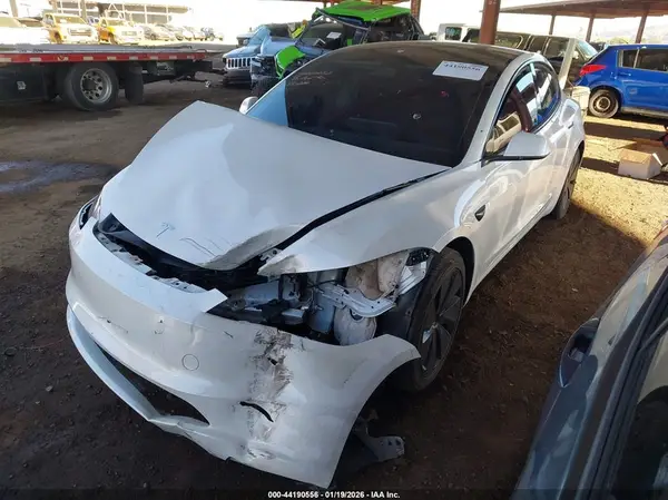 5YJ3E1EB4RF817971 2024 TESLA MODEL 3 - Image 2