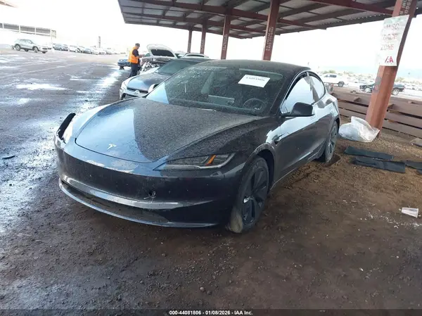 5YJ3E1EB4RF818294 2024 TESLA MODEL 3 - Image 2