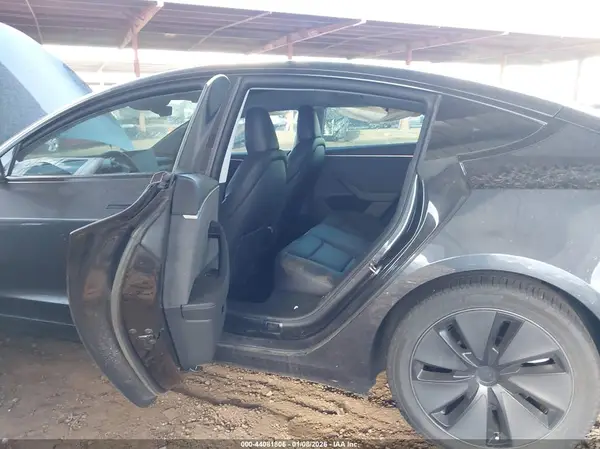 5YJ3E1EB4RF818294 2024 TESLA MODEL 3 - Image 8