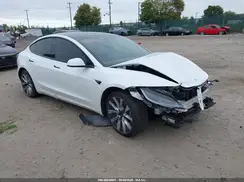 5YJ3E1EB4RF824242 2024 TESLA MODEL 3