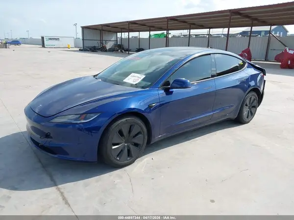 5YJ3E1EB4RF833863 2024 TESLA MODEL 3 - Image 2