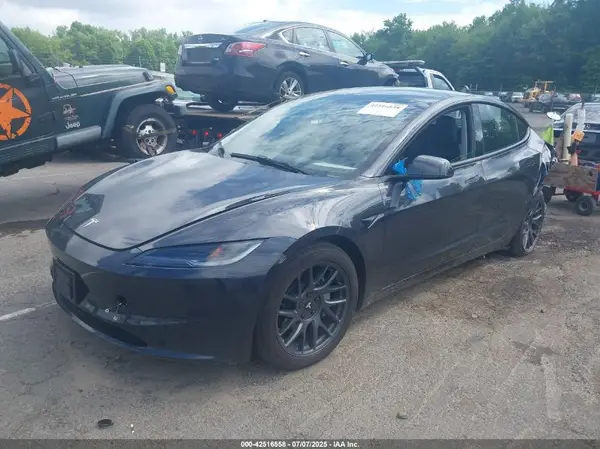 5YJ3E1EB4RF834513 2024 TESLA MODEL 3 - Image 2