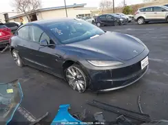 5YJ3E1EB4RF844085 2024 TESLA MODEL 3