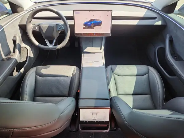 5YJ3E1EB4SF015393 2025 TESLA MODEL 3 - Image 8