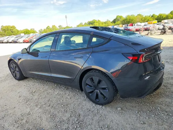 5YJ3E1EB4SF017466 2025 TESLA MODEL 3 - Image 2
