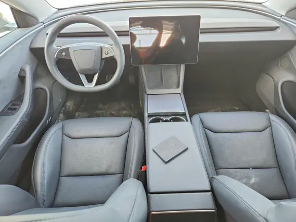 5YJ3E1EB4SF017466 2025 TESLA MODEL 3 - Image 8