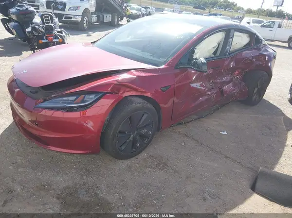 5YJ3E1EB4SF021811 2025 TESLA MODEL 3 - Image 2