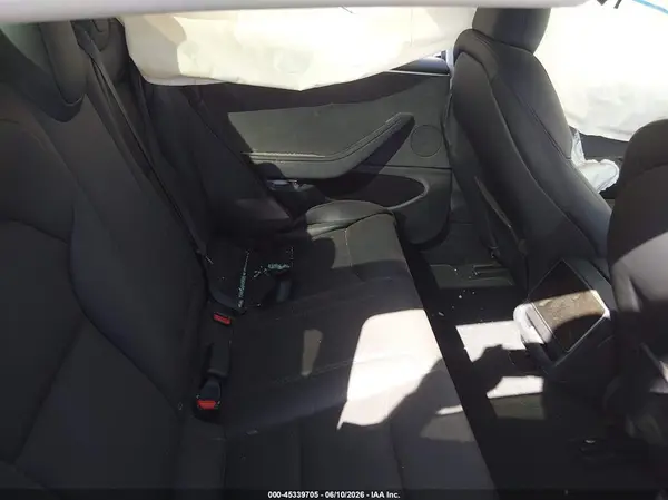 5YJ3E1EB4SF021811 2025 TESLA MODEL 3 - Image 8