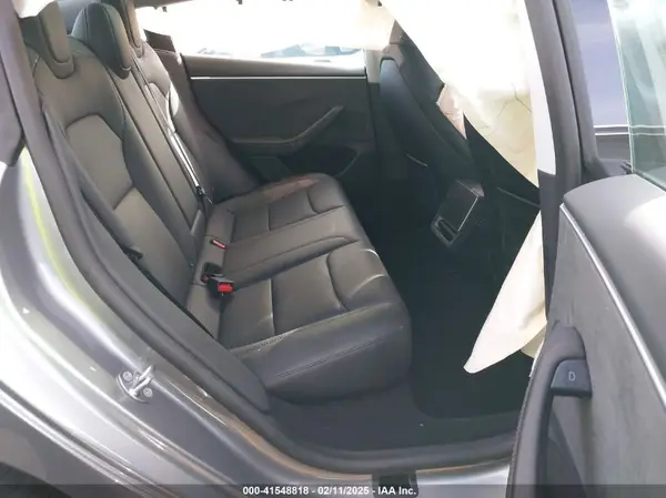 5YJ3E1EB4SF873799 2025 TESLA MODEL 3 - Image 8