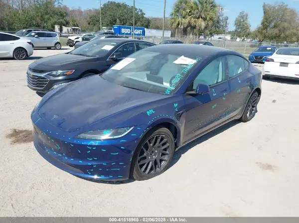 5YJ3E1EB4SF876945 2025 TESLA MODEL 3 - Image 2
