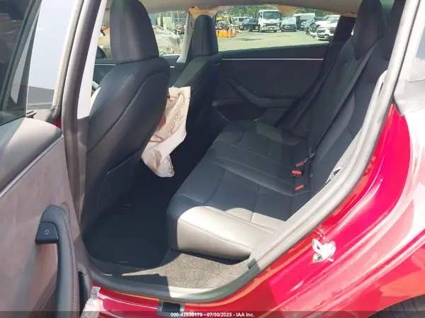 5YJ3E1EB4SF879117 2025 TESLA MODEL 3 - Image 8