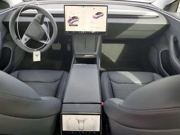 5YJ3E1EB4SF882308 2025 TESLA MODEL 3 - Image 8