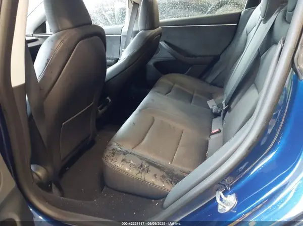 5YJ3E1EB4SF882440 2025 TESLA MODEL 3 - Image 8
