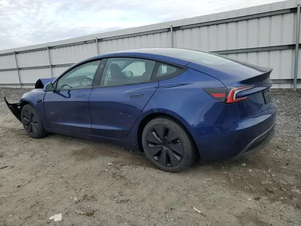 5YJ3E1EB4SF888920 2025 TESLA MODEL 3 - Image 2