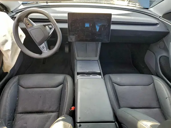 5YJ3E1EB4SF900080 2025 TESLA MODEL 3 - Image 8